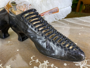 Chaussures de soirée, vers 1898