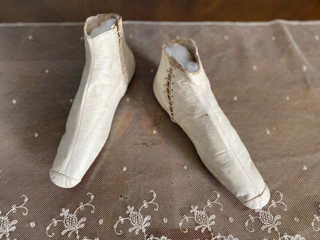 antique boots 1830s