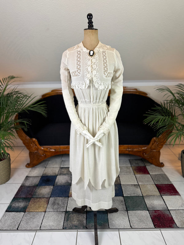 1914-1919 Antique Dresses ANTIQUE GOWN 1914-1919 Antique Dresses ANTIQUE GOWN