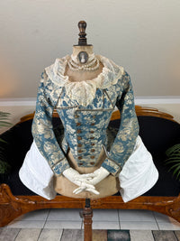 Rococo Caraco 1750 – Blue‑White Floral Silk, Riding‑Style Jacket