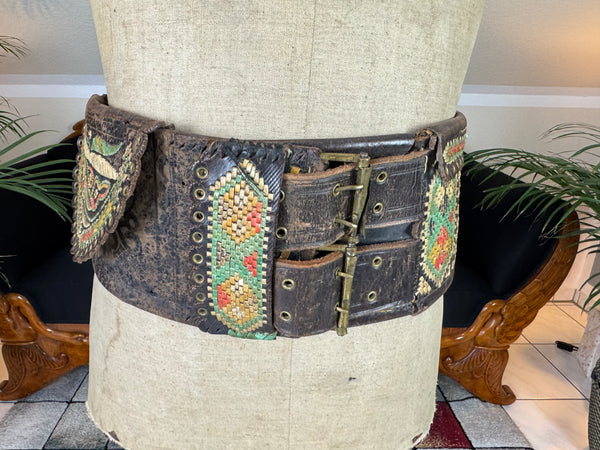 Traditional Leather Satchel with Feather-Quill Embroidery – Transylvania, ca. 1810