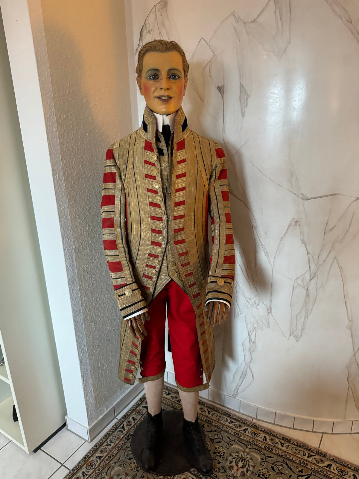 Authentic 19th Century Royal Hanoverian Uniform – Footman’s Livery with Gold Braid