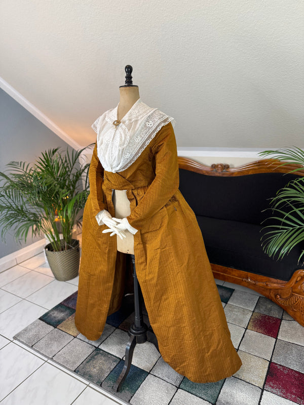 Rococo Cannelé Silk Robe à l’Anglaise, ca. 1775