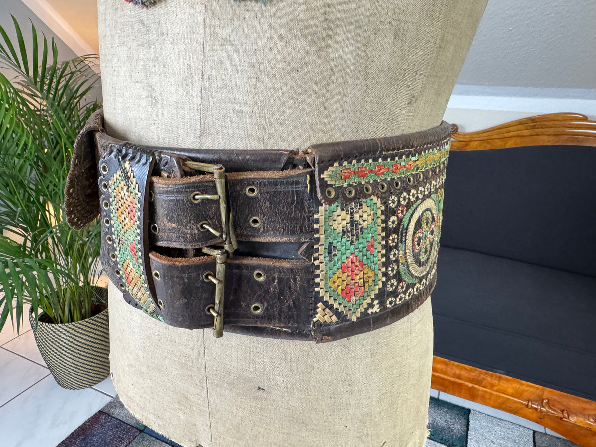 Traditional Leather Satchel with Feather-Quill Embroidery – Transylvania, ca. 1810