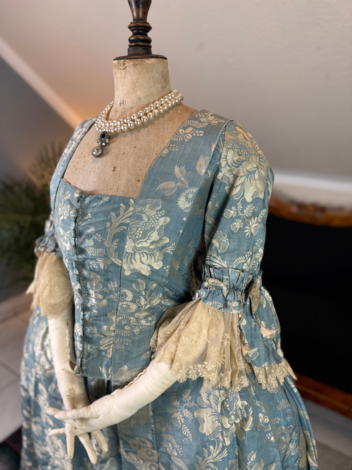 Robe à la Française in blue and cream silk damask – Authentic Eighteenth‑Century Gown, ca. 1770