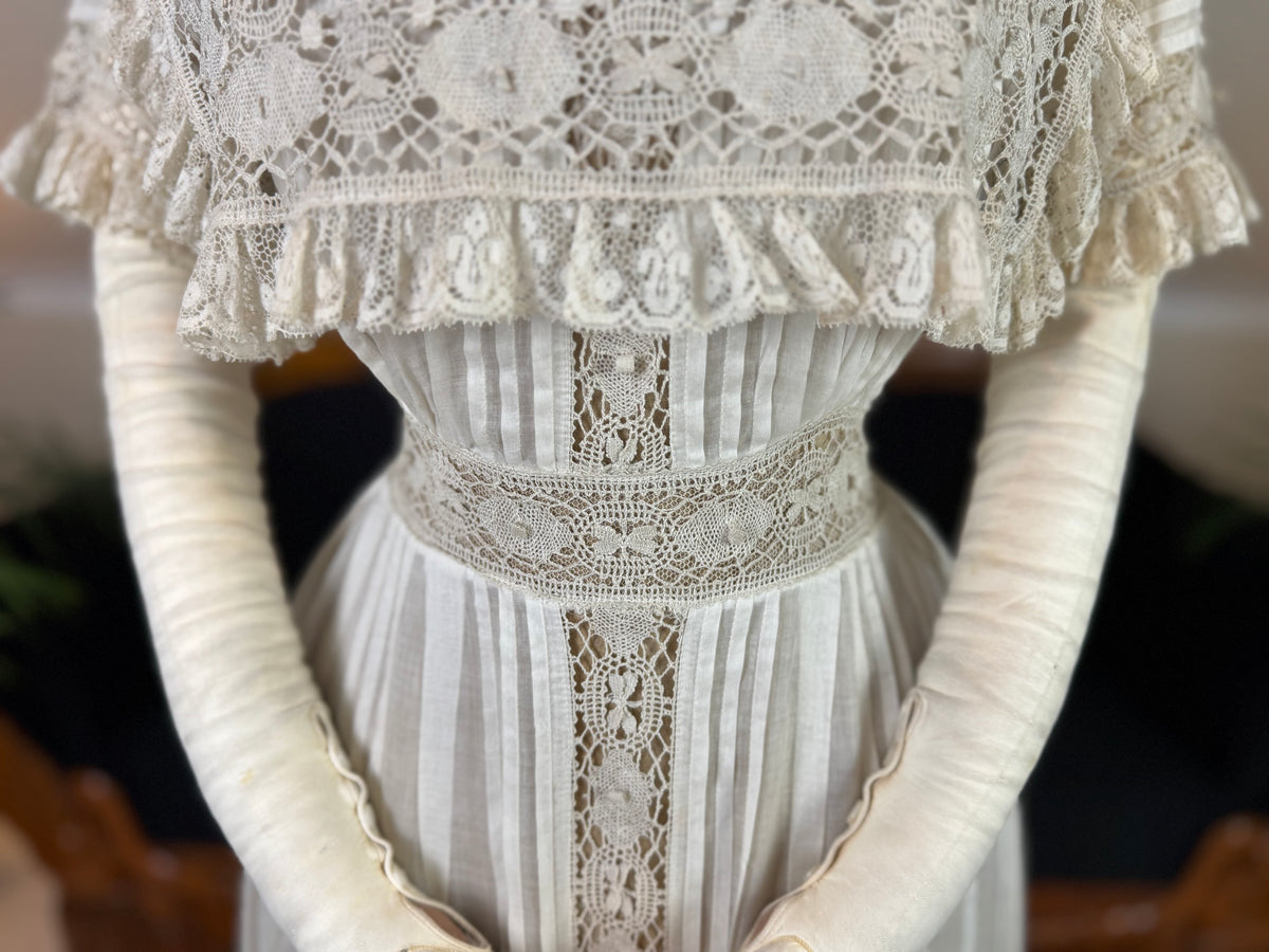 Antique Edwardian Tea Dress, America, ca. 1906