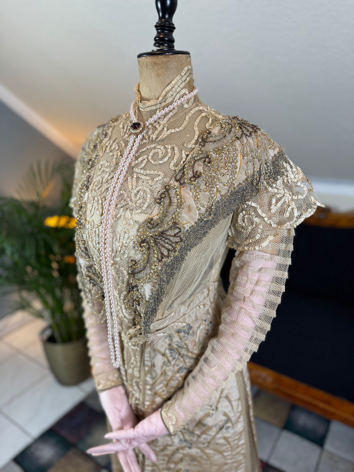 Antique Edwardian Evening Dress ca. 1908 – Painted Silk Panels & Crochet Lace Couture
