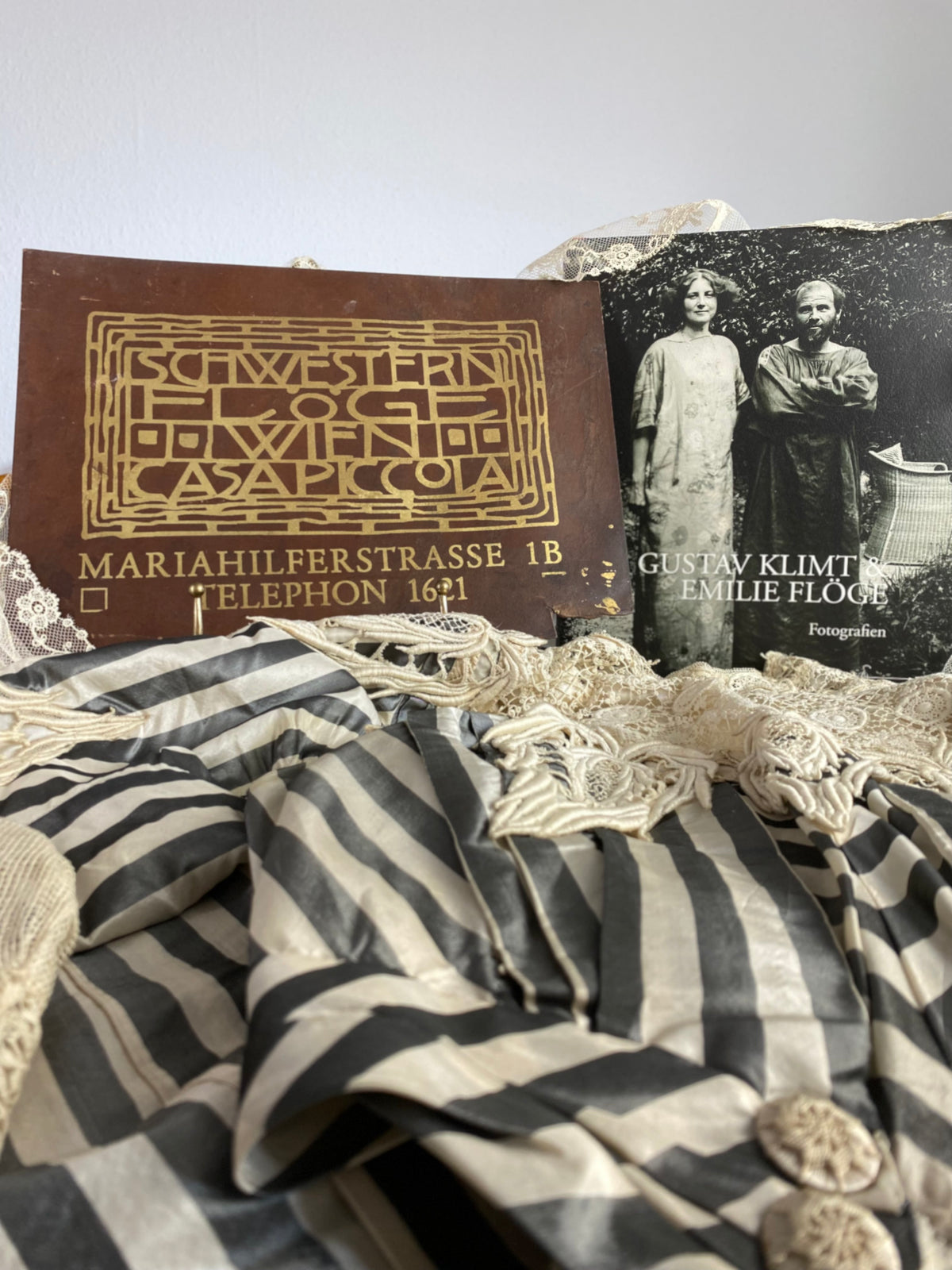 Original Advertising Plaque from the "Schwestern Flöge" Fashion Salon, Vienna – Casa Piccola, ca. 1904.