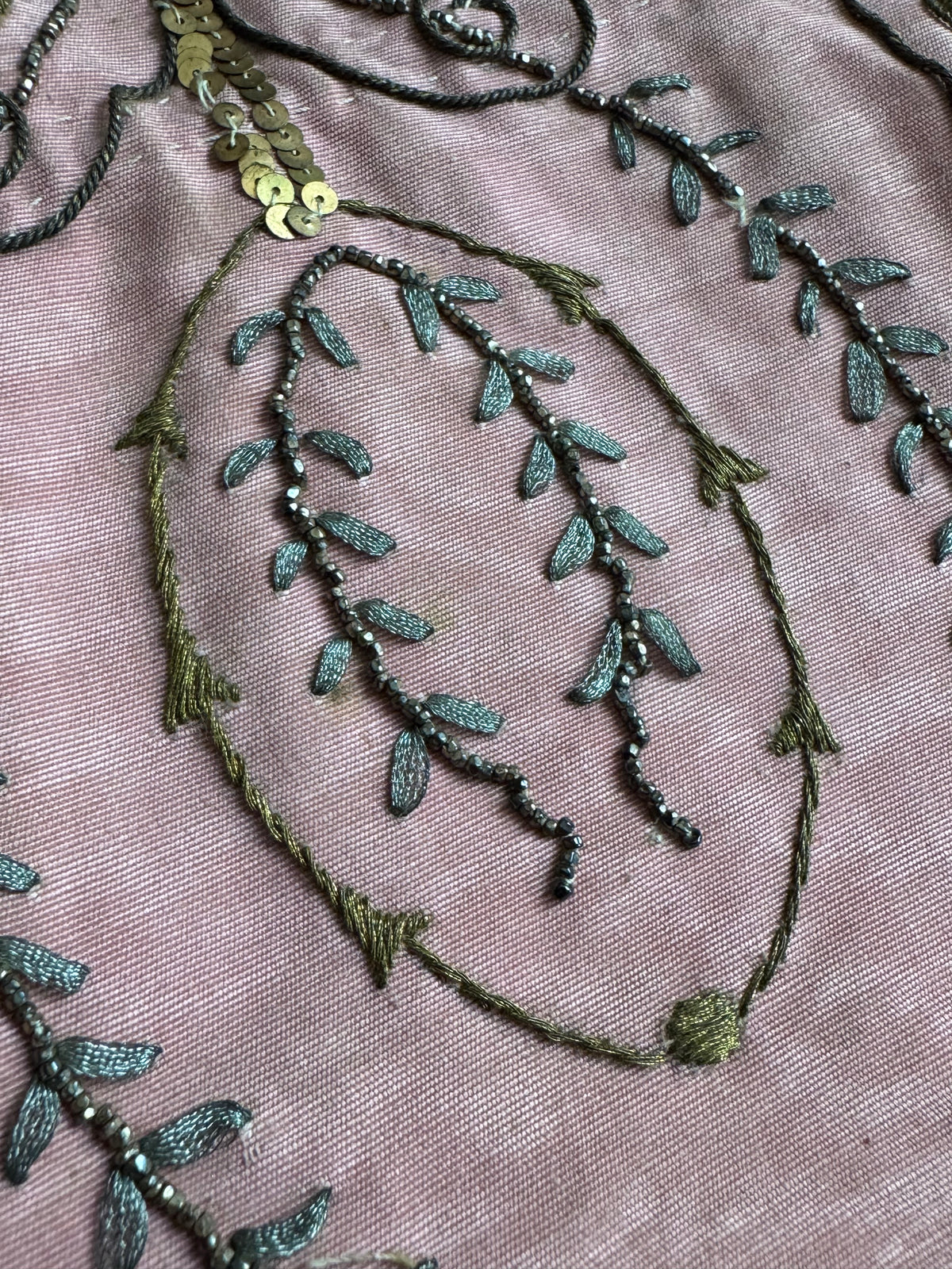 Regency Metalwork Reticule, ca. 1810 – Pink Moiré Grosgrain Bag with Silver & Gold Embroidery