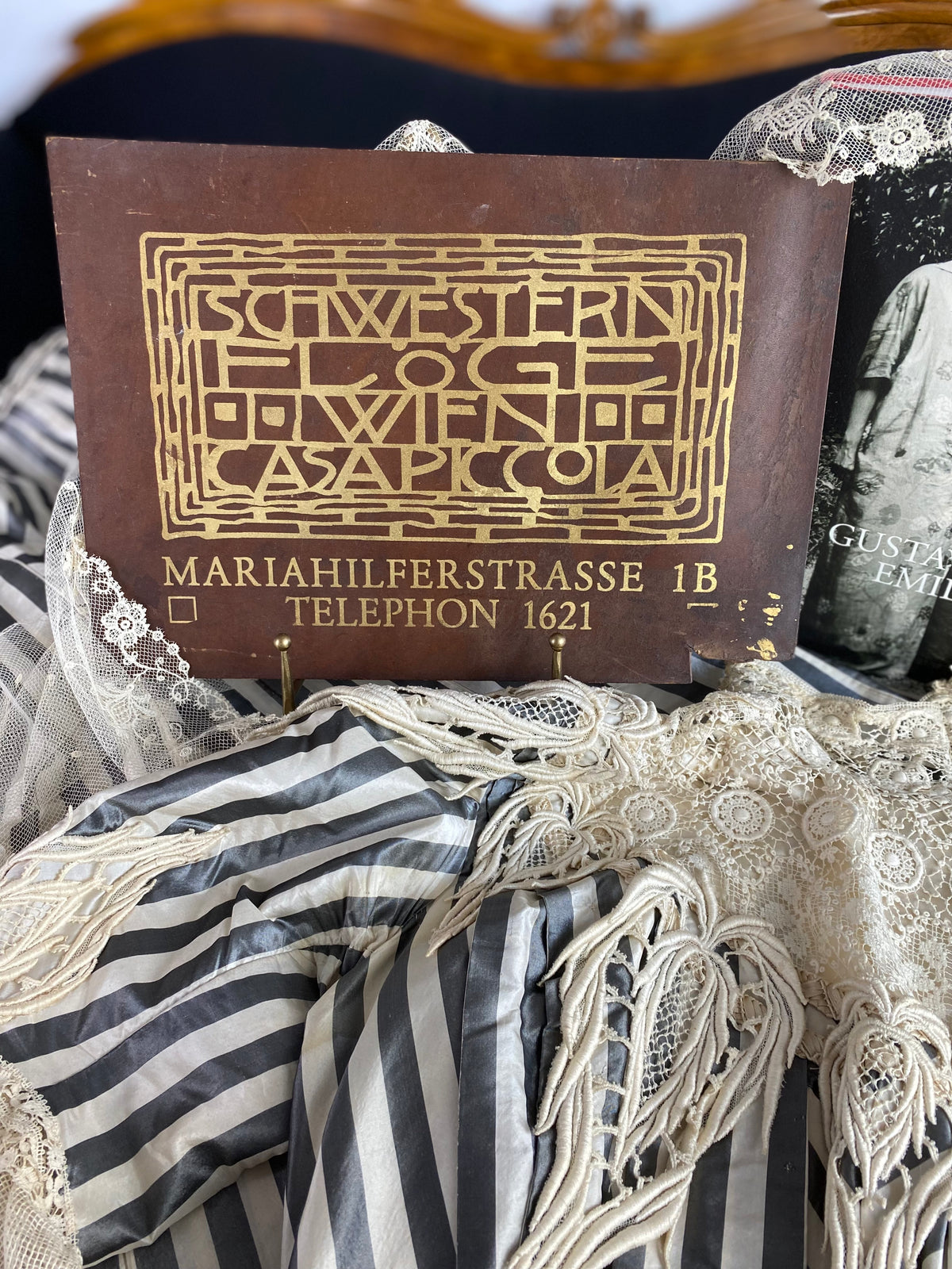 Original Advertising Plaque from the "Schwestern Flöge" Fashion Salon, Vienna – Casa Piccola, ca. 1904.