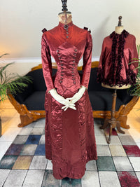 Ensemble de visite victorien antique, vers 1883