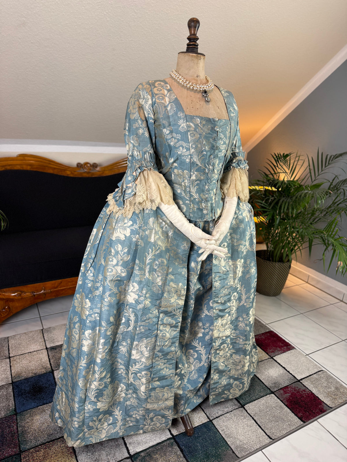 Robe à la Française in blue and cream silk damask – Authentic Eighteenth‑Century Gown, ca. 1770