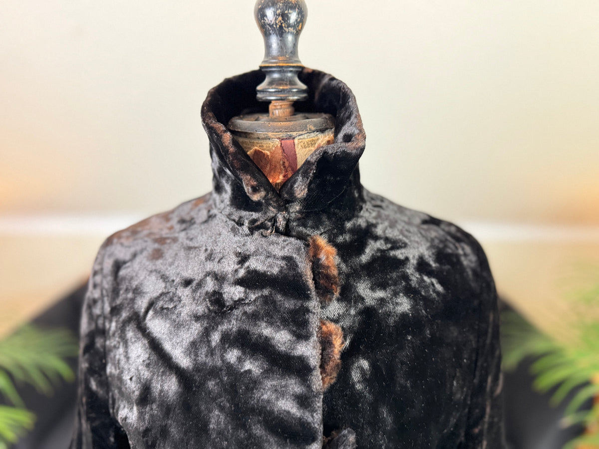 Antique Victorian Velvet Dolman, ca. 1880