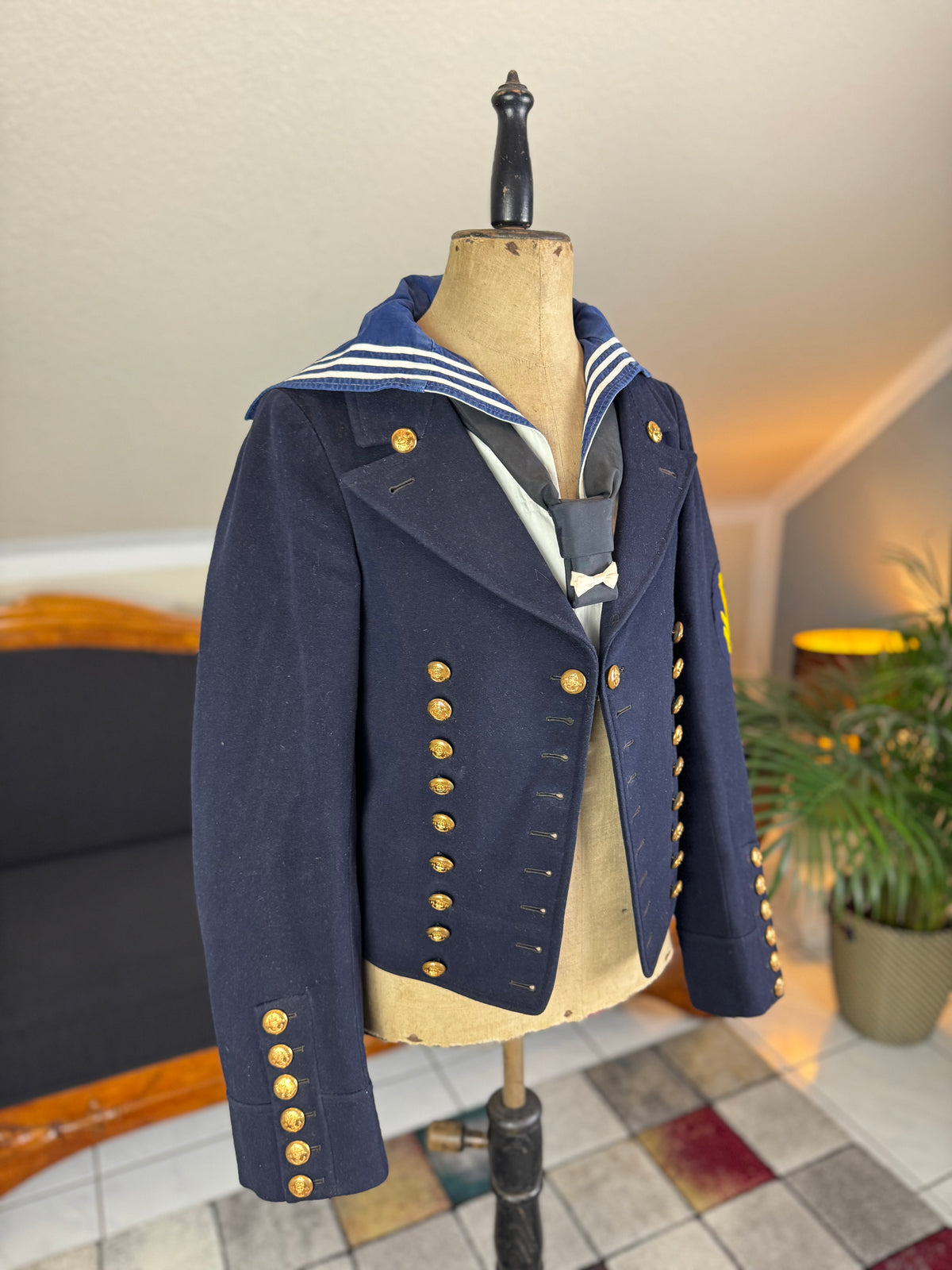 Einzigartige Sammlung zur deutschen Marine & Luftschifftruppe aus dem Ersten Weltkrieg, ca. 1914 – Messjacket von Willi Zunner mit Fotos und Feldpost