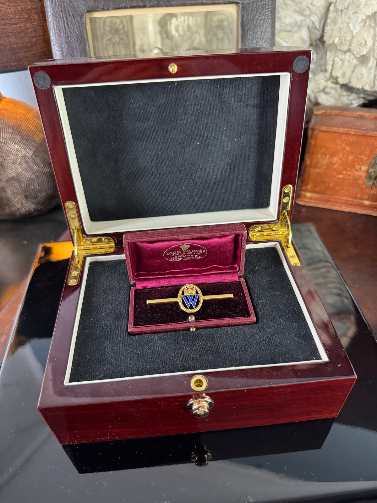 Presentation Pin from Emperor Wilhelm II – Rare Jewel by Court Jeweller Werner, Berlin