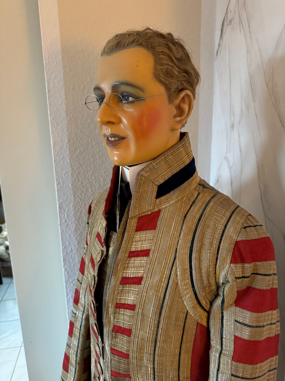Authentic 19th Century Royal Hanoverian Uniform – Footman’s Livery with Gold Braid