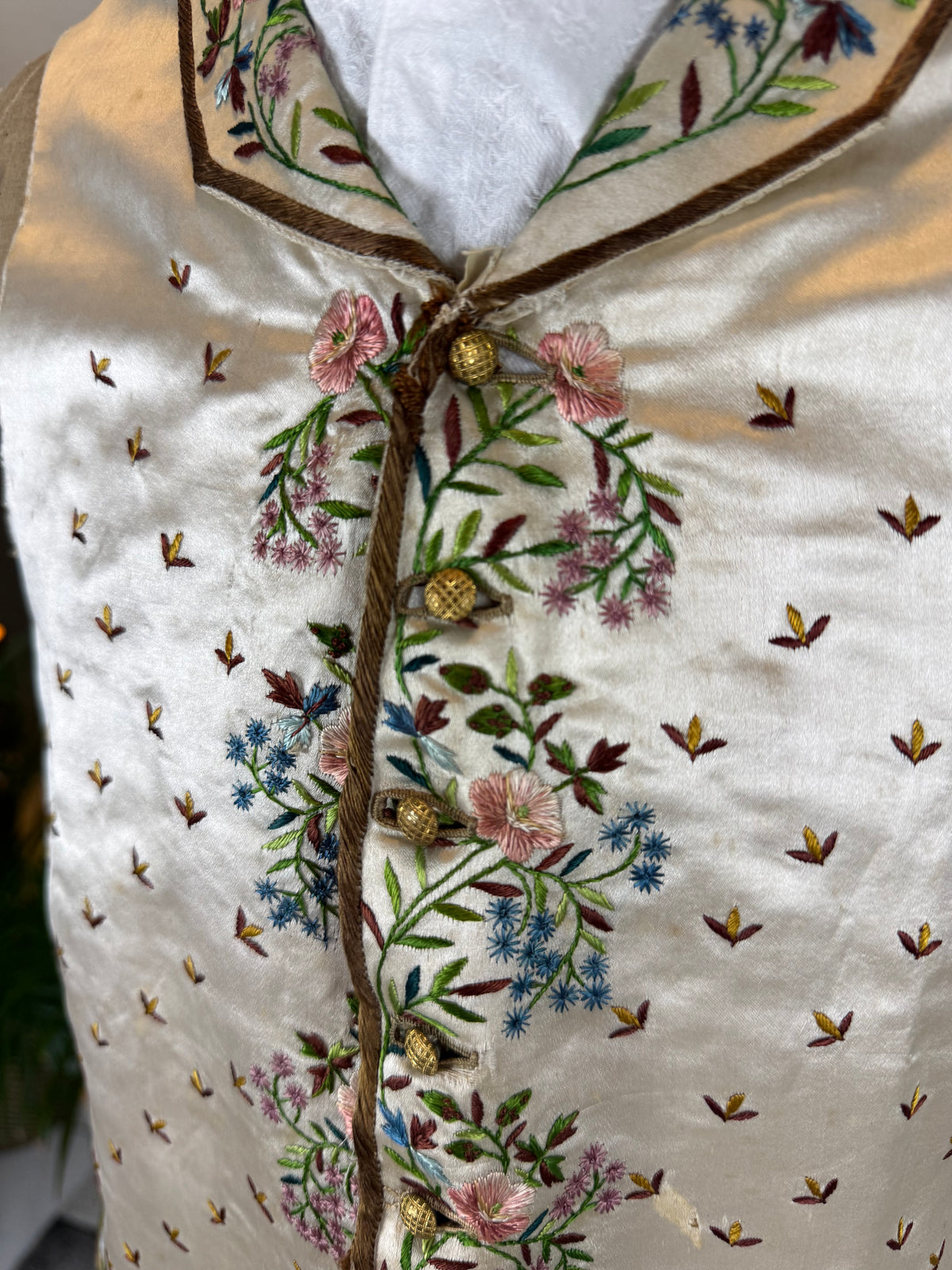 Antique Waistcoat & Blue Silk Knee‑Length Trousers, ca. 1790 – Embroidered Floral Menswear Ensemble