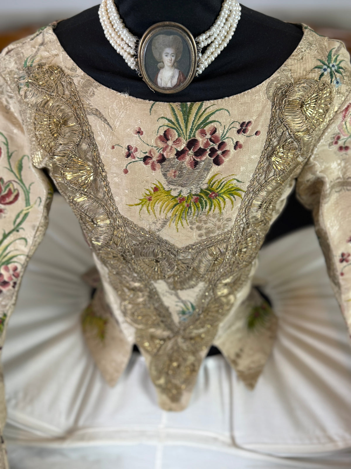 Rare Rococo Bodice, ca. 1765 – Hand‑Stitched French 18th‑Century Garment