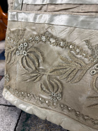 Robe du soir Empire en challis et satin bleu, vers 1815