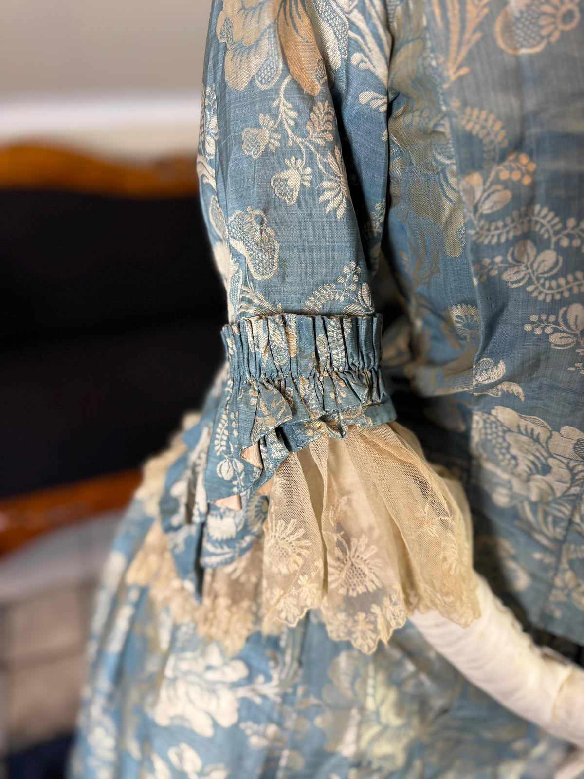 Robe à la Française in blue and cream silk damask – Authentic Eighteenth‑Century Gown, ca. 1770