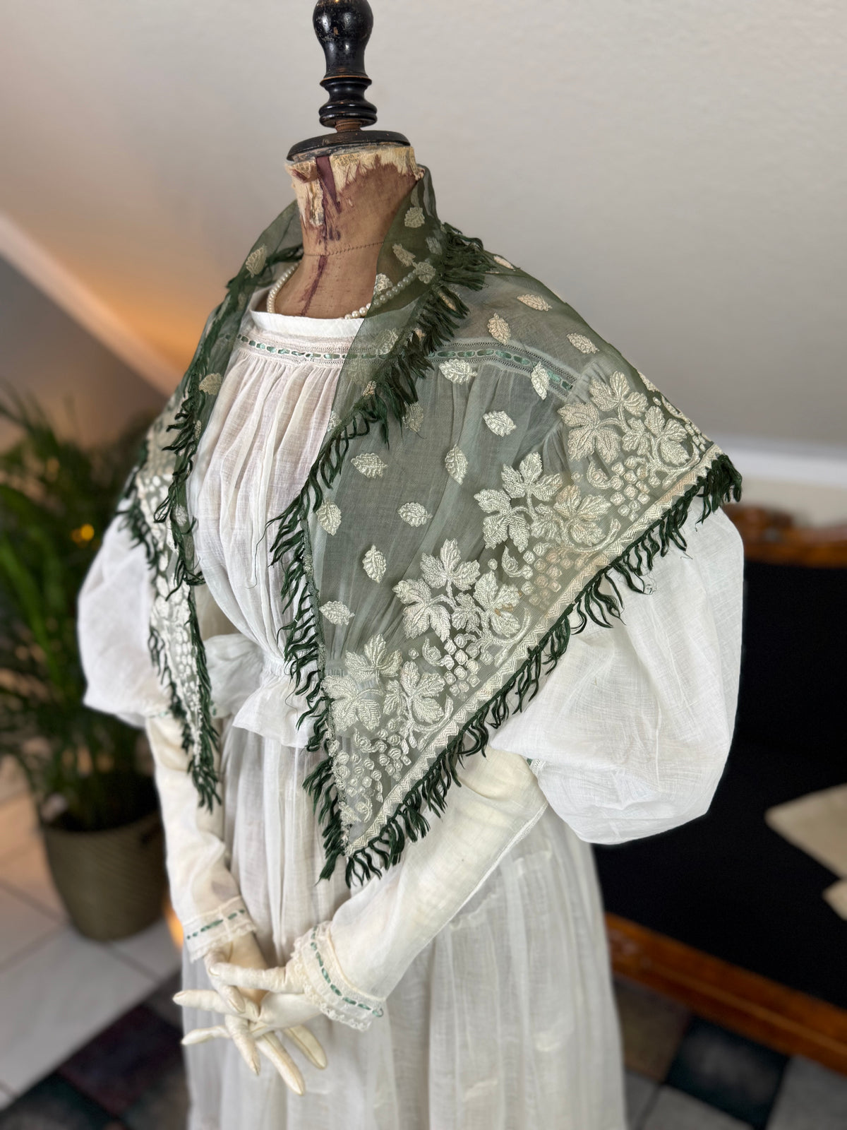 A Lady’s Legacy: Regency-to-Romantic Garments of Mary Newhall, England, ca. 1828