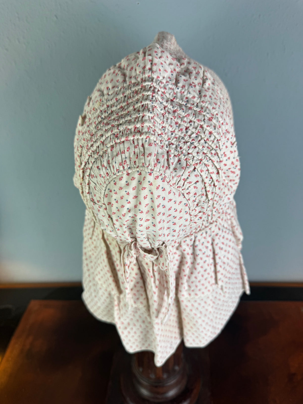 Antique Victorian Printed Cotton Sunbonnet, ca. 1900 – Wide Quilted Brim