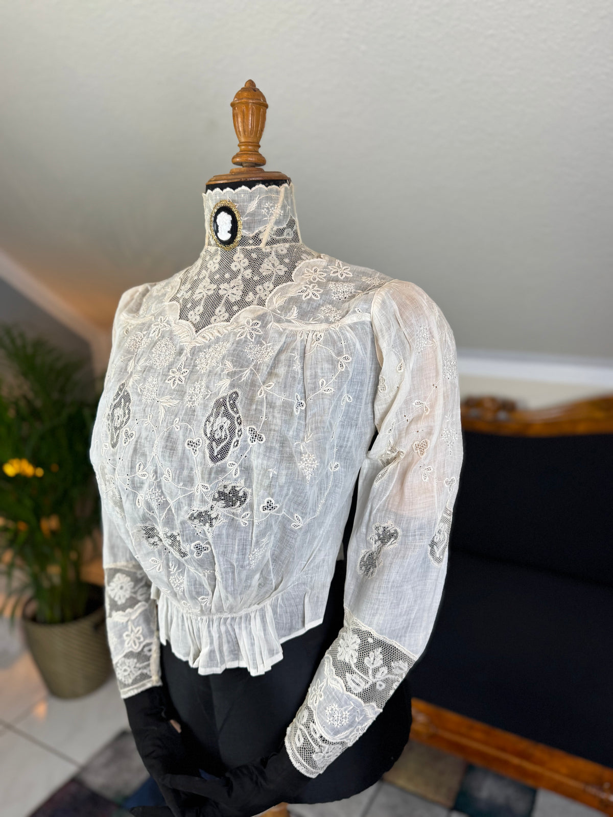 Irish Lace and Whitework Blouse, ca. 1908