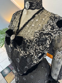 MARC WALTER Exceptional Evening Gown ca. 1904 – Parisian Couture Lace, Tulle & Velvet Masterpiece