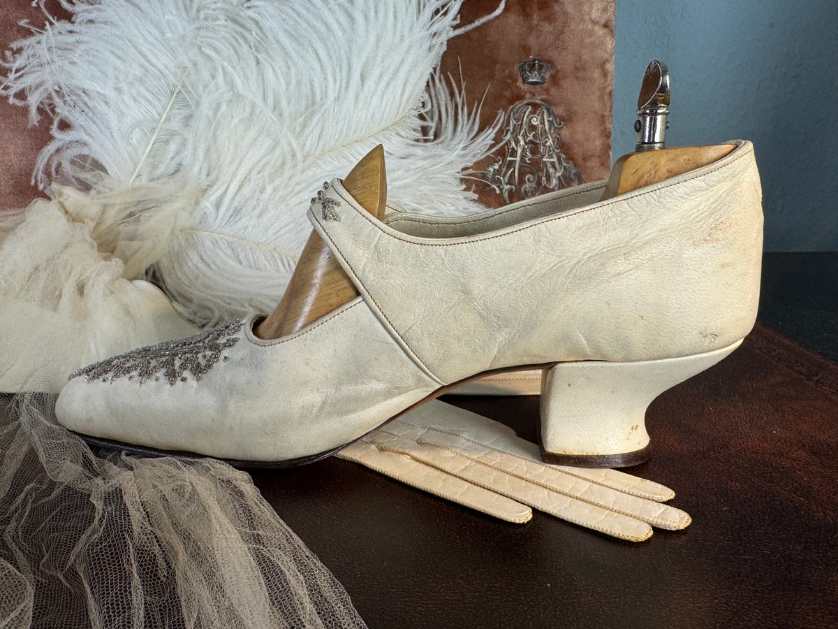 Antique Evening Shoes in Goatskin Leather, England, ca. 1907