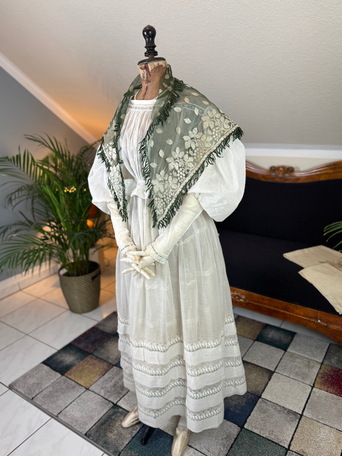 A Lady’s Legacy: Regency-to-Romantic Garments of Mary Newhall, England, ca. 1828