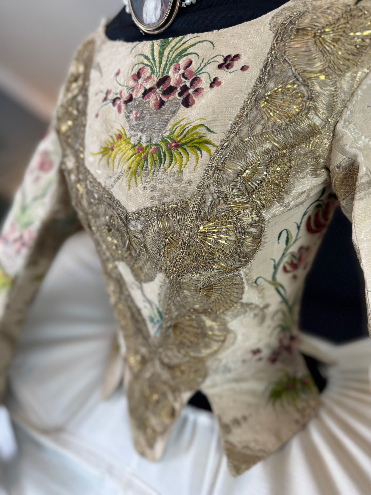 Rare Rococo Bodice, ca. 1765 – Hand‑Stitched French 18th‑Century Garment