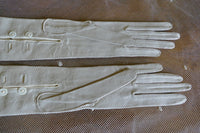 Gants d'opéra anciens, vers 1890-1910