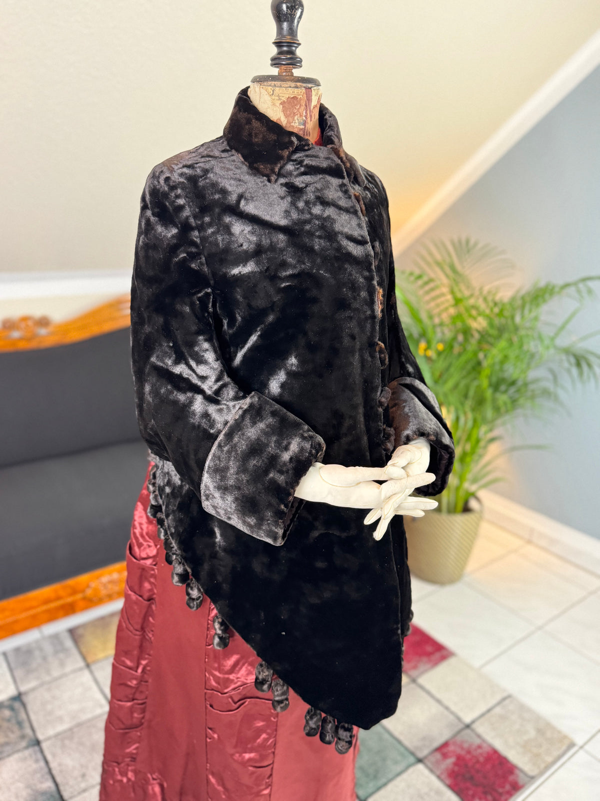 Antique Victorian Velvet Dolman, ca. 1880