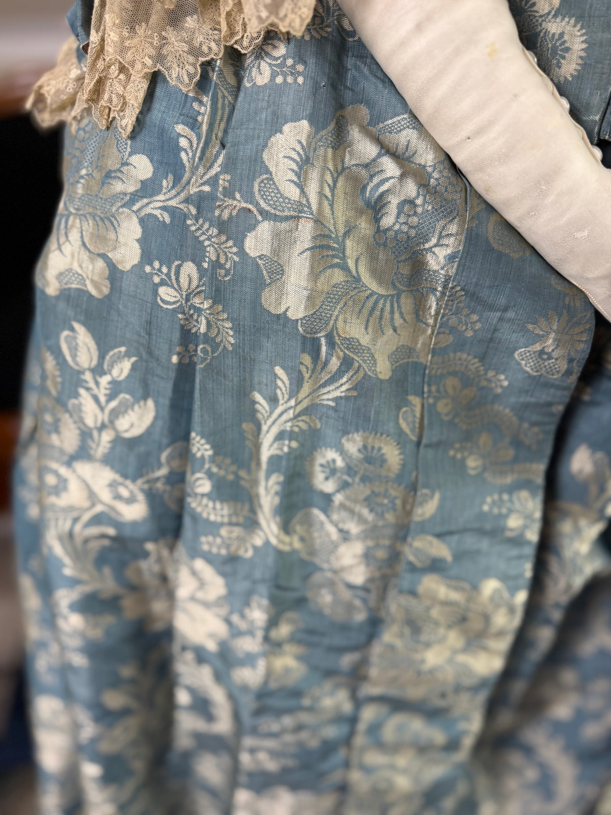 Robe à la Française in blue and cream silk damask – Authentic Eighteenth‑Century Gown, ca. 1770