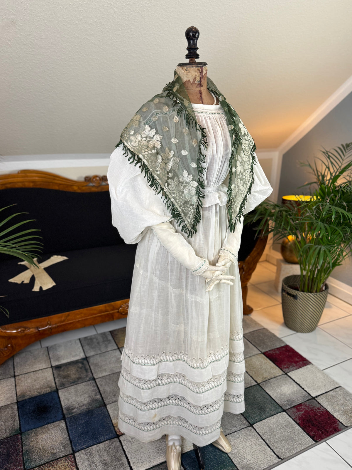 A Lady’s Legacy: Regency-to-Romantic Garments of Mary Newhall, England, ca. 1828