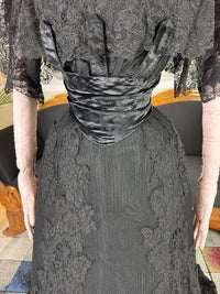 R.A. HIGGINS "Poppy Flower Dress", Pittsburgh, ca. 1896