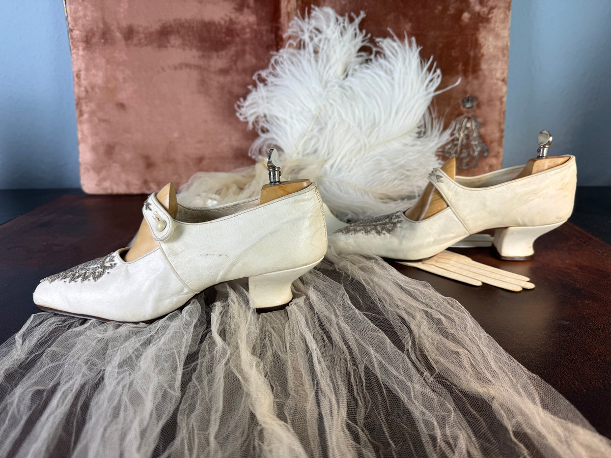 Antique Evening Shoes in Goatskin Leather, England, ca. 1907