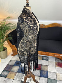 Crocheted Wool Shawl, ca. 1915