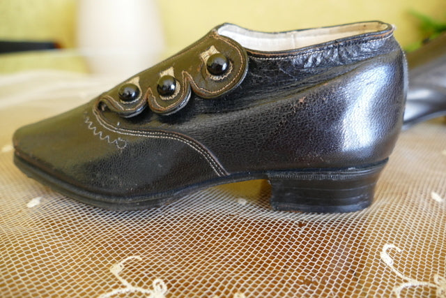 Pattern Shoes, England, 1870s
