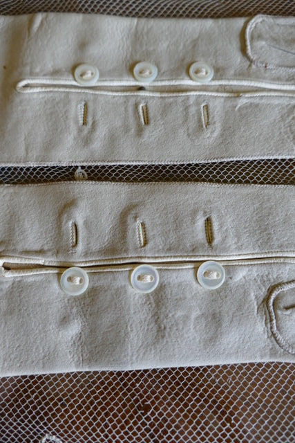 Gants d'opéra anciens, vers 1890-1910