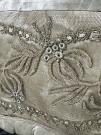 Robe du soir Empire en challis et satin bleu, vers 1815