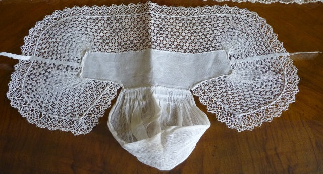 Alsatian Lace Bonnet, ca. 1890 – Traditional Regional Headwear, Very Good Condition