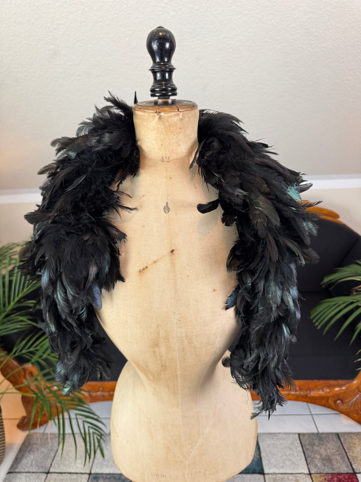 Antique Black Rooster Feather Boa, England, ca. 1928 – Rare 1920s Feather Accessory