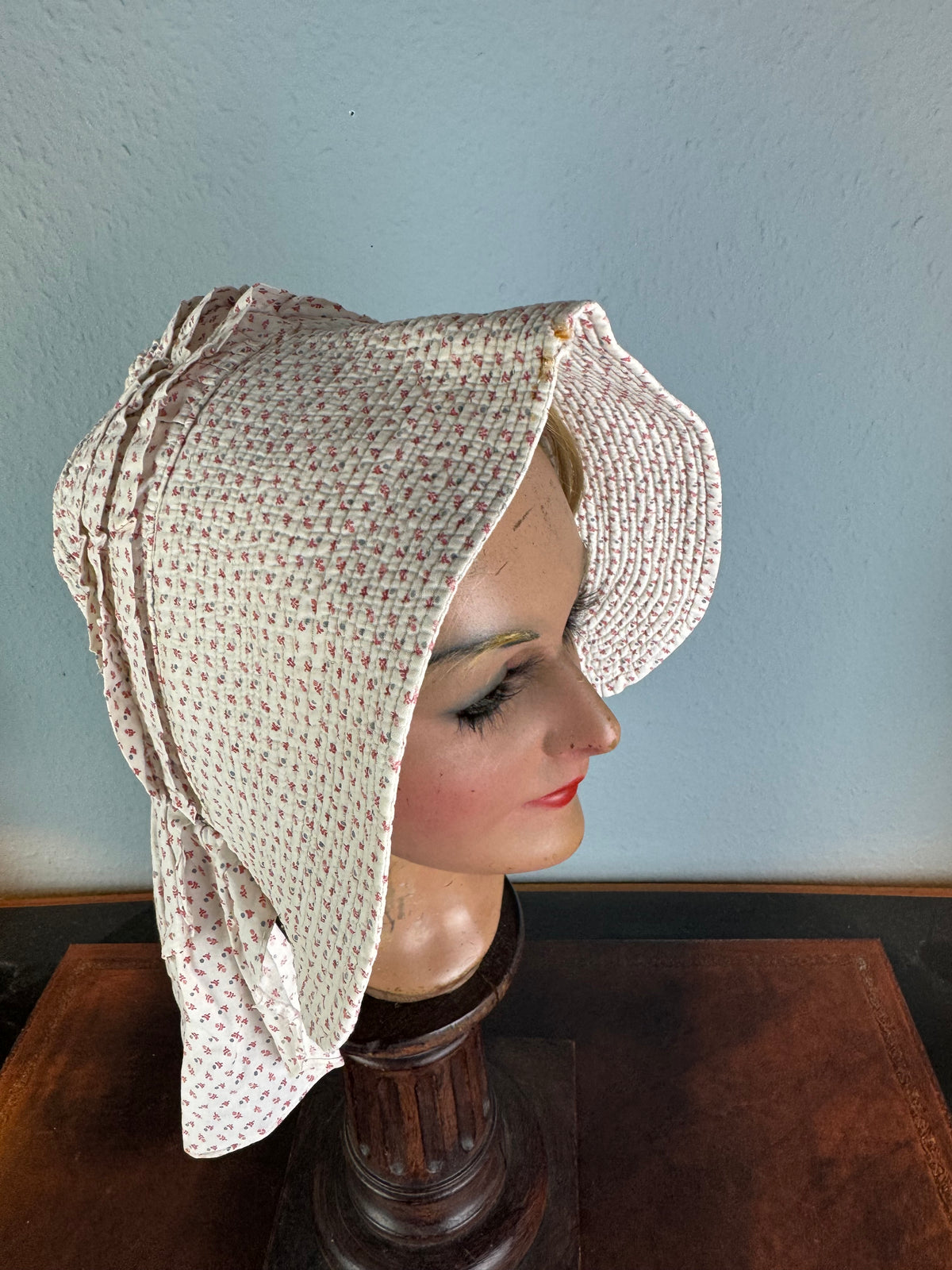Antique Victorian Printed Cotton Sunbonnet, ca. 1900 – Wide Quilted Brim