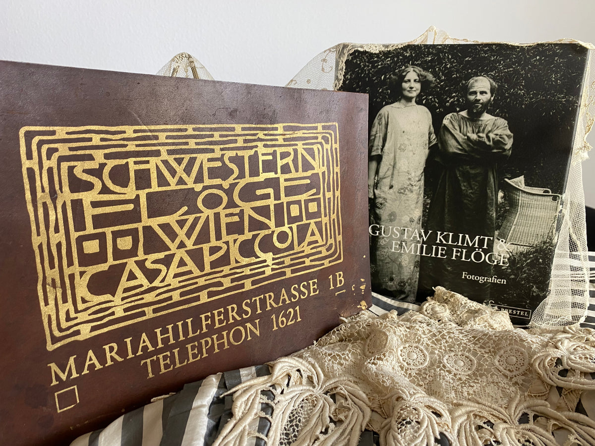 Original Advertising Plaque from the "Schwestern Flöge" Fashion Salon, Vienna – Casa Piccola, ca. 1904.