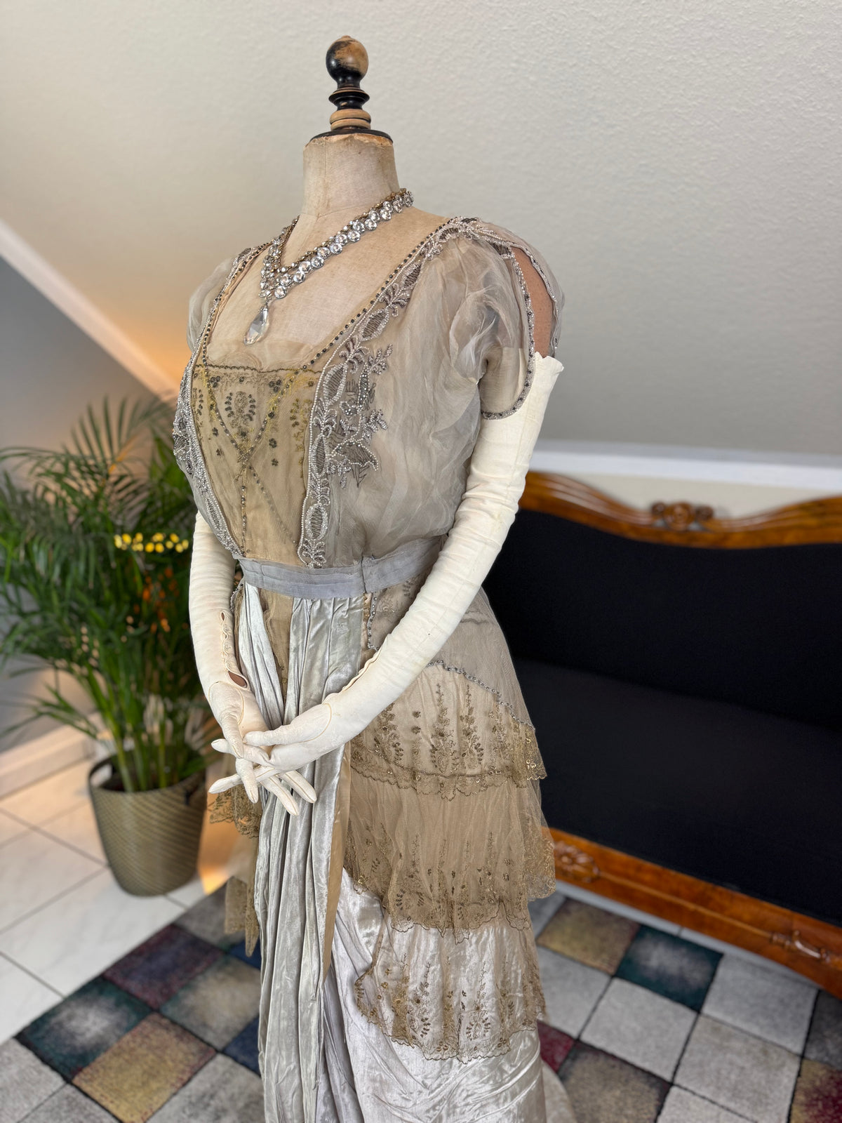 Antique GUSTAVE BEER Evening Dress – Silk Chiffon & Velvet, Paris Couture ca. 1912