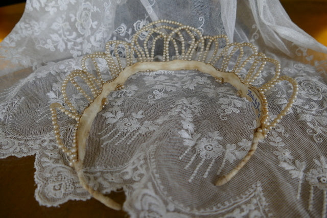 Couronne de cire ancienne, Mode de Paris, années 1920
