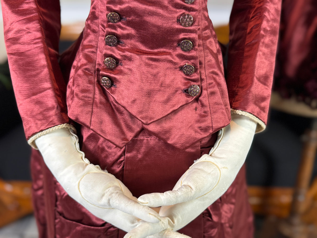 Ensemble de visite victorien antique, vers 1883