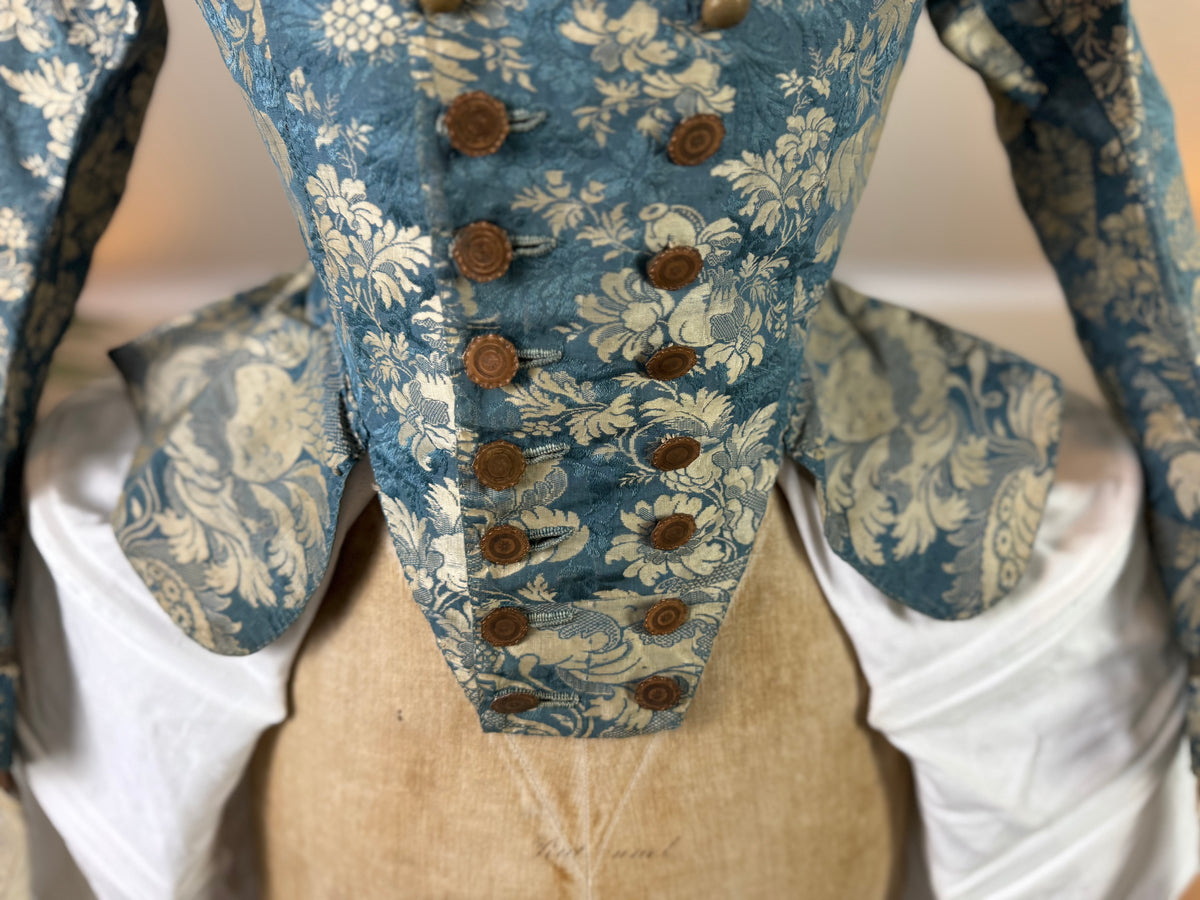 Rococo Caraco 1750 – Blue‑White Floral Silk, Riding‑Style Jacket
