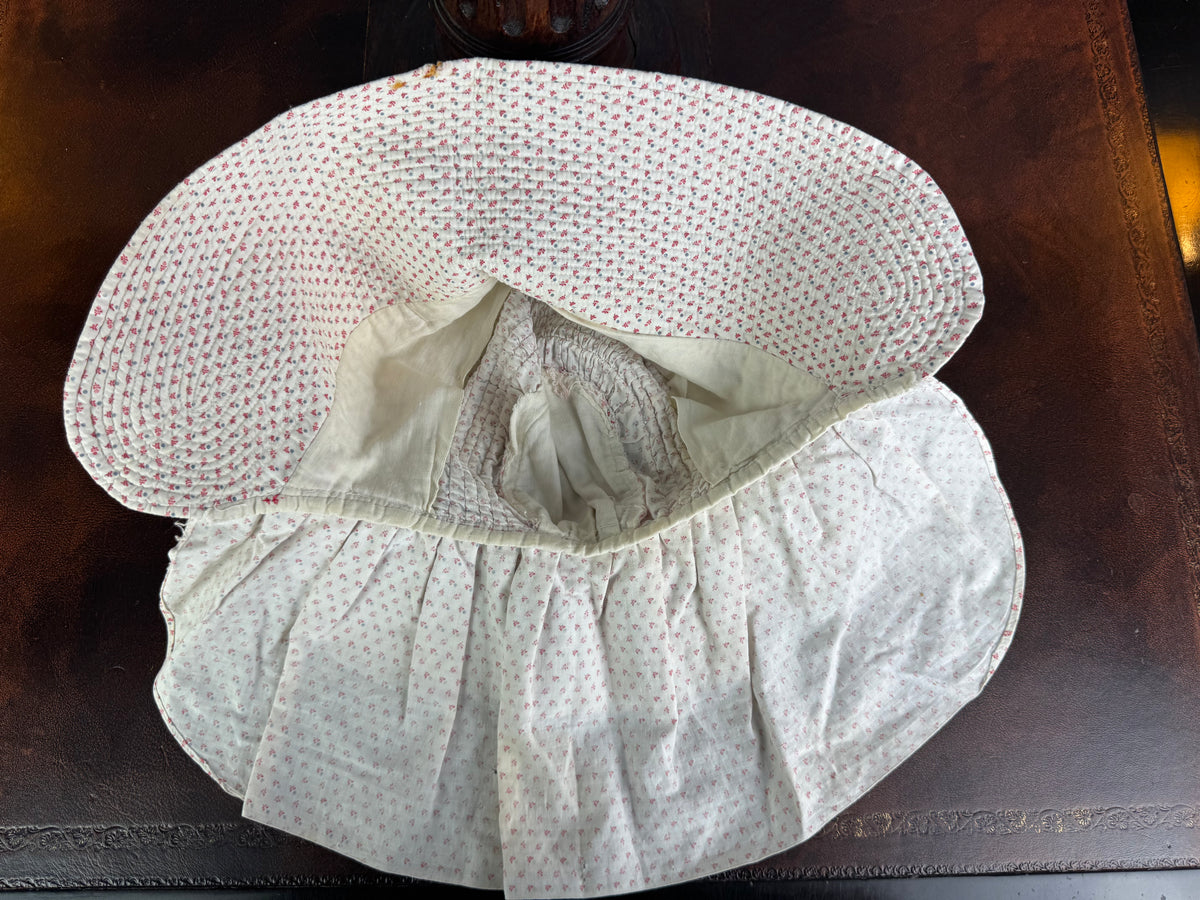 Antique Victorian Printed Cotton Sunbonnet, ca. 1900 – Wide Quilted Brim